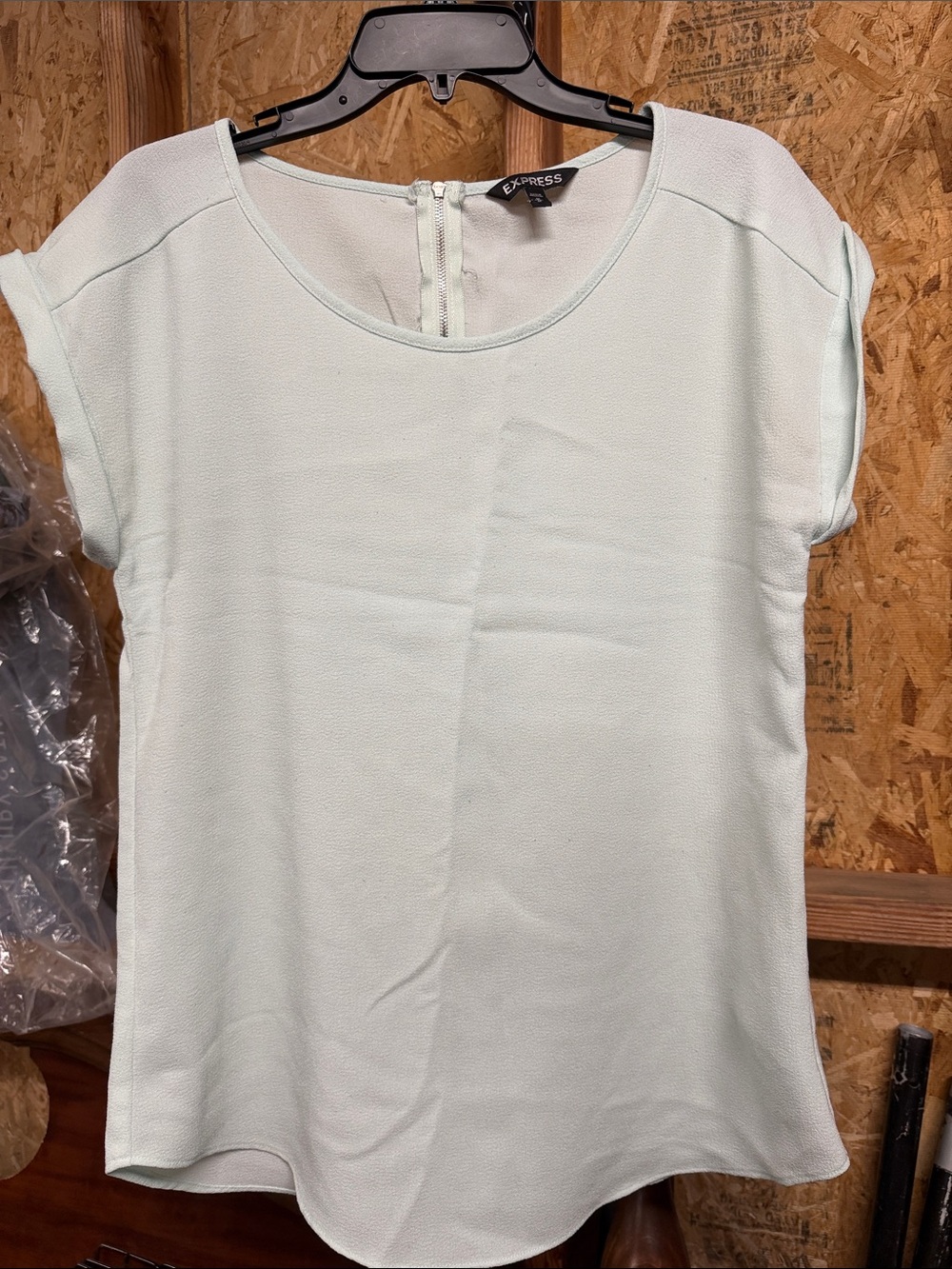 Express Women’s Mint Green Short Sleeve Blouse